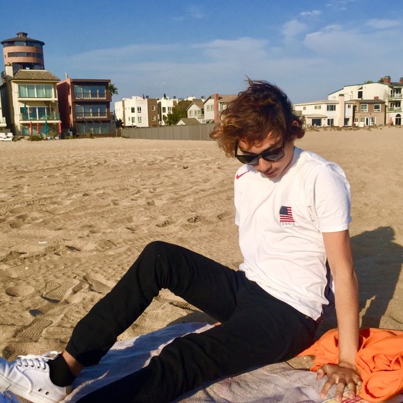 white Flag t shirt - Picture 1 of 3